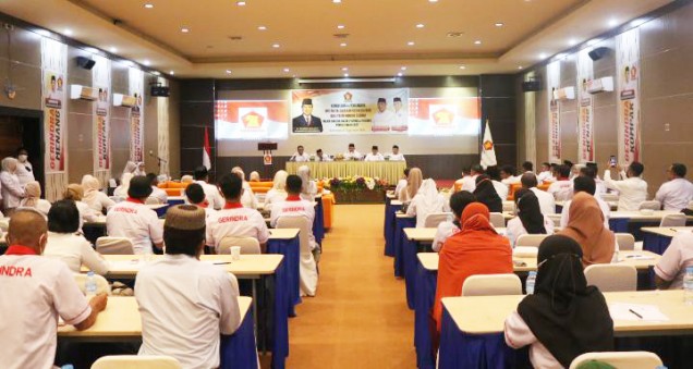 Konsolidasi dan temu kader se Konsel ini dihadiri Ketua Gerindra Sultra, Andi Ady Aksar, Sekretaris Gerindra Sultra, Safarullah, dan sejumlah petinggi partai lainnya.