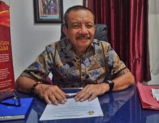 "Pakar Politik Sulawesi Tenggara, Dr LM Bariun. Istinewa